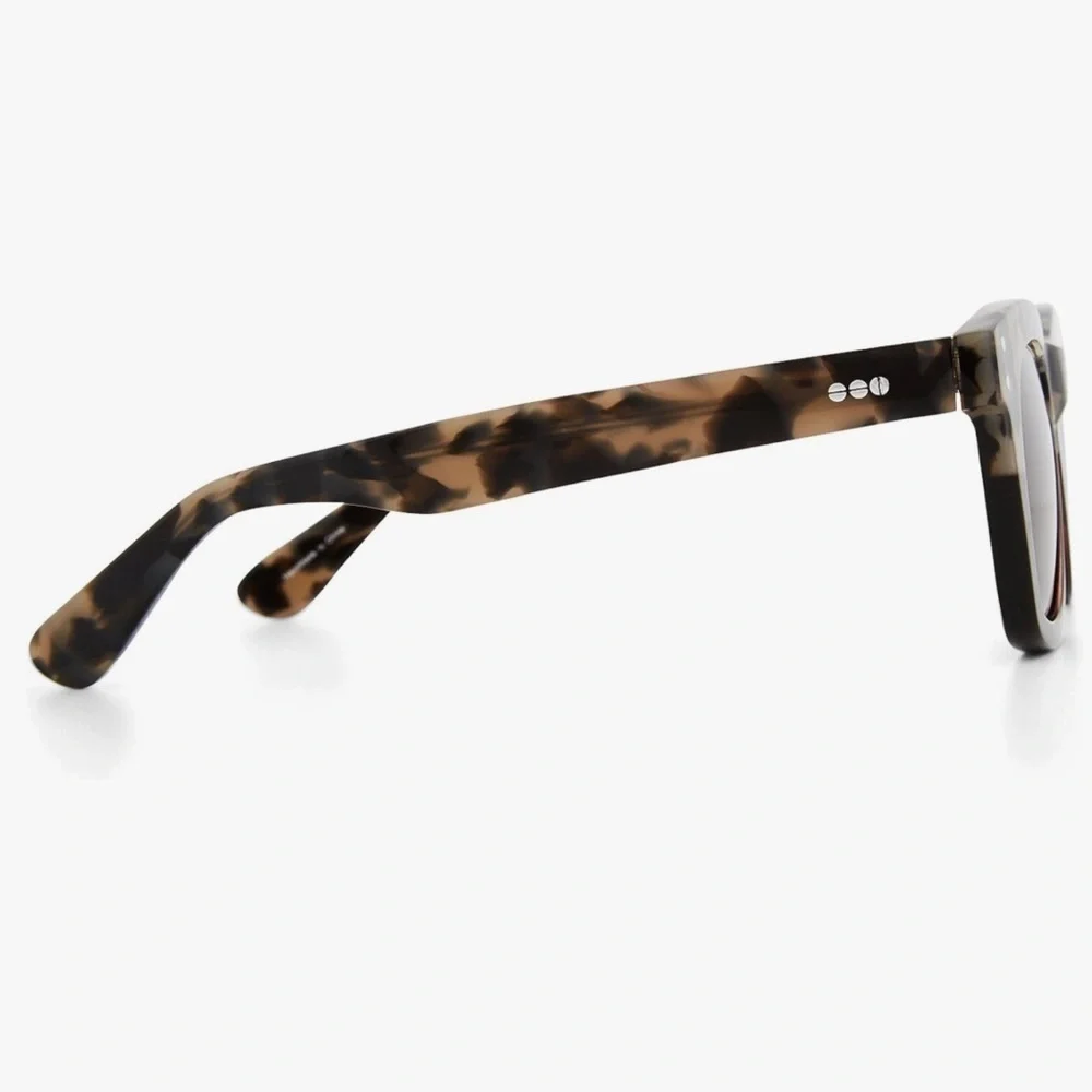 KOMONO Allen Black Sand Sunglasses NEW